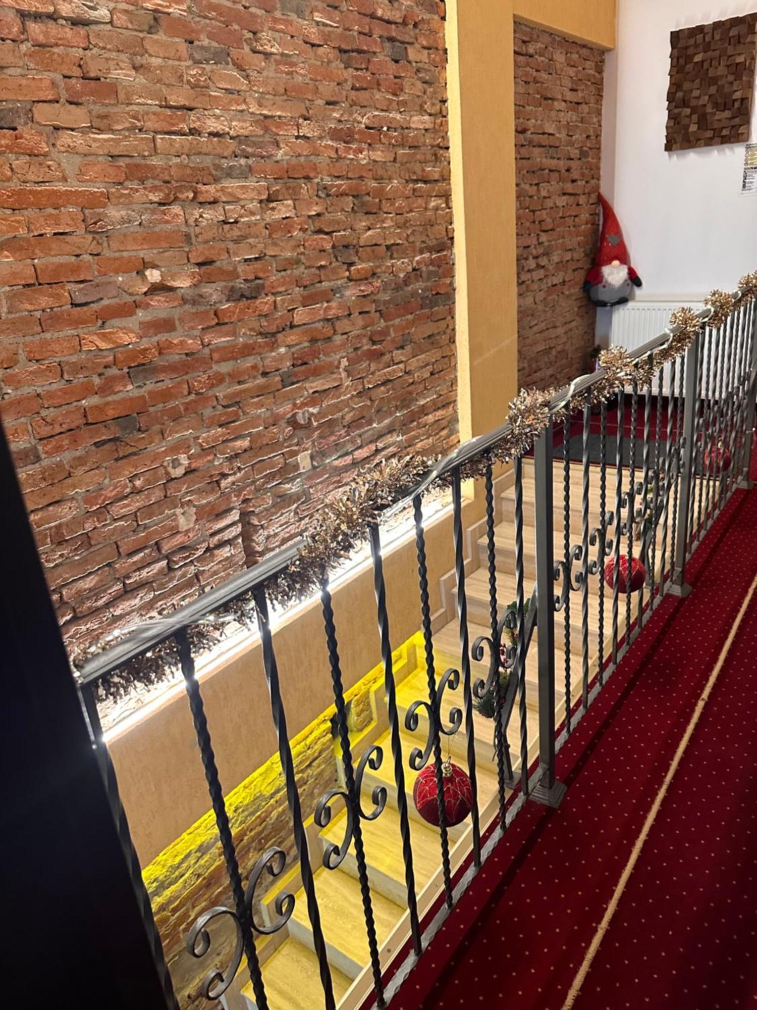 Pensiunea Sada Făgăraş Exteriér fotografie
