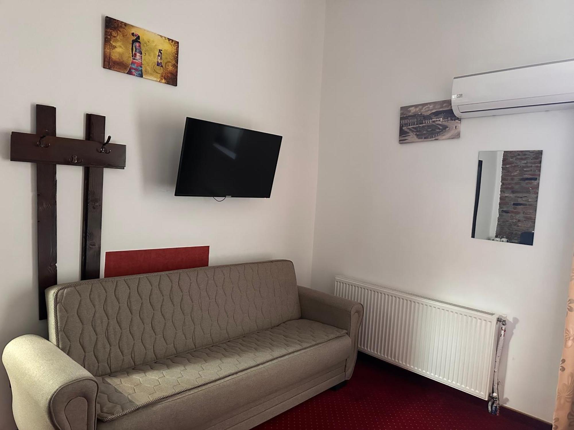 Pensiunea Sada Făgăraş Exteriér fotografie