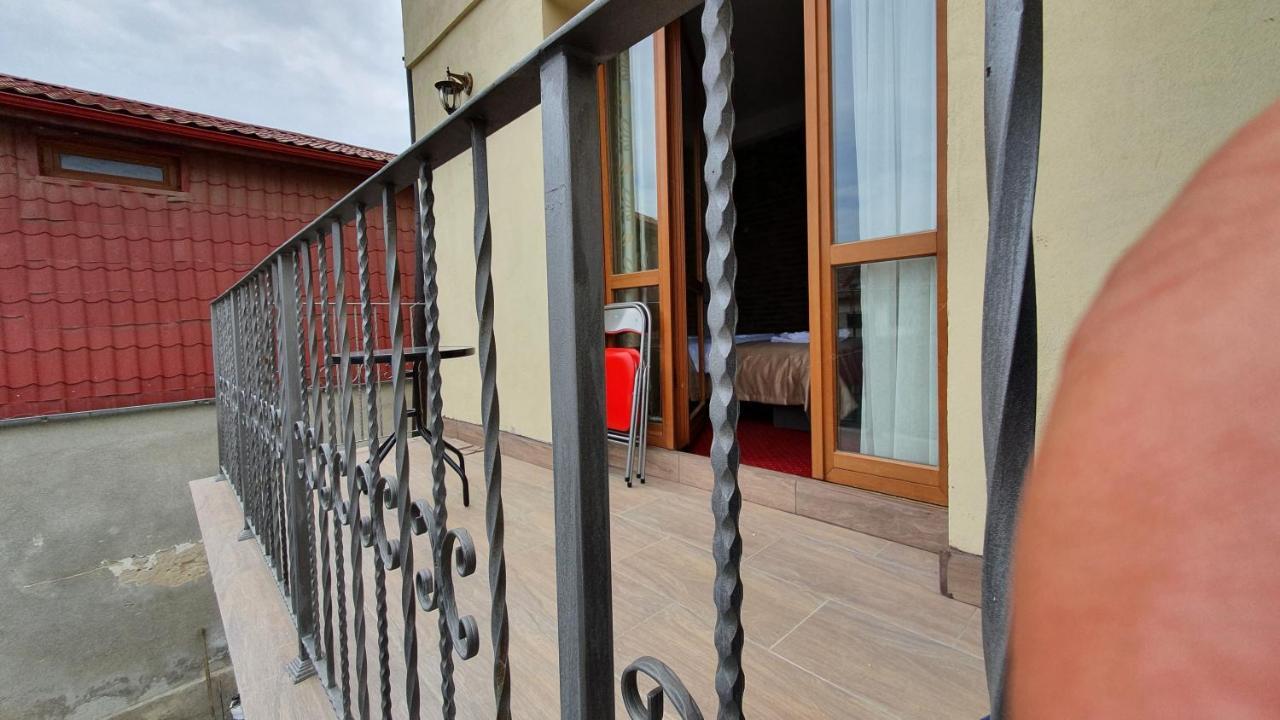 Pensiunea Sada Făgăraş Exteriér fotografie
